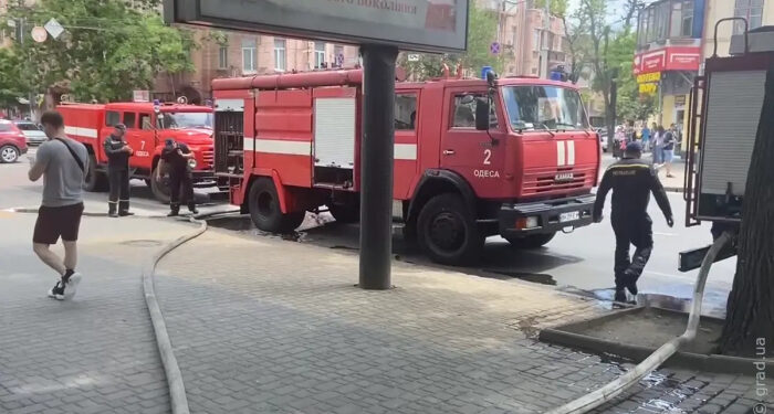 Пожар в центре Одессы: возгорание произошло в жилом доме
