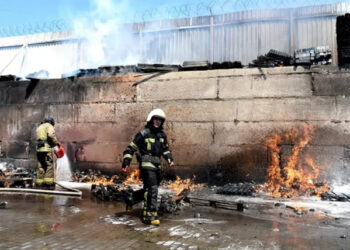 Пожар в «Эпицентре»: пострадавших нет