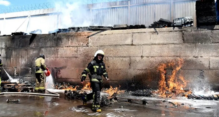 Пожар в «Эпицентре»: пострадавших нет