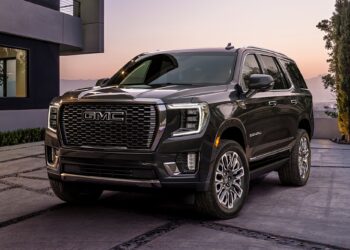 Представлен роскошный GMC Yukon Denali Ultimate. Зачем теперь нужен Cadillac Escalade? — АВТО НОВОСТИ