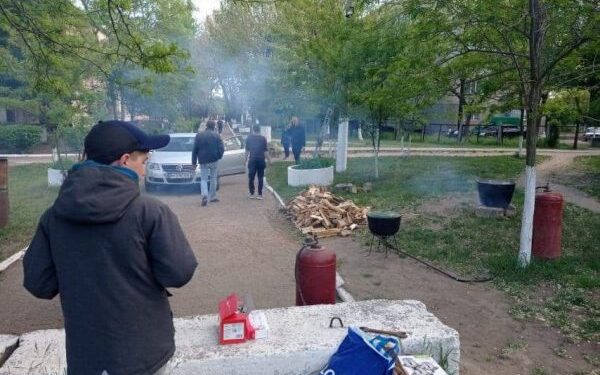 ПУНКТ ПОЛЬОВОЇ КУХНІ, ОРГАНІЗОВАНИЙ В АРЦИЗІ, ПРАЦЮЄ ЗА ГРАФІКОМ