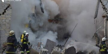 Россия нанесла новый ракетный удар по Одессе: повреждены общежитие и церковь