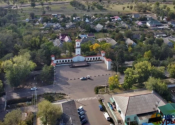 В Арцизе решили установить точки подзарядки для телефонов населения, а местные компании продолжают работать на автономных генераторах.