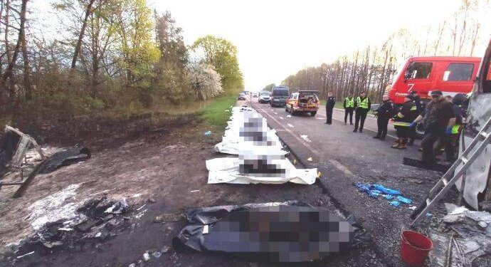 В страшном ДТП в Ровенской области погибли 26 человек – полиция