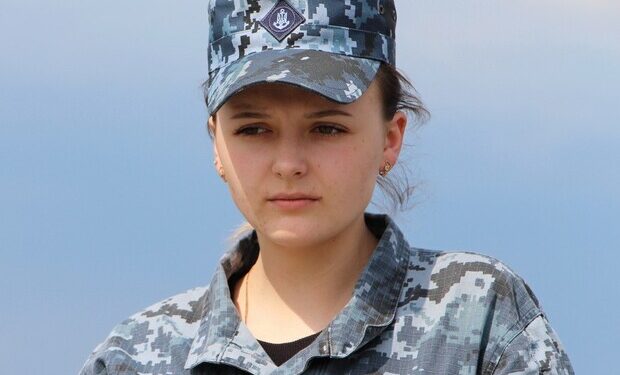 Выпускница Одесской морской академии стала первой женщиной-штурманом ВМС ВСУ