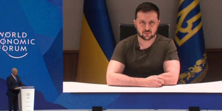 Зеленский призвал мир помочь сделать коридор для вывоза зерна