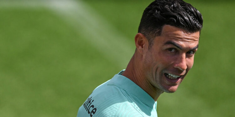 Сторона Роналду требует $626 тыс. от адвоката Кэтрин Майорги по делу об изнасиловании (30 июня 2022 г.) — Новости футбола