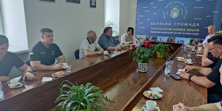 Белзька пожежна команда отримала німецьке спорядження – Новини Львова та області