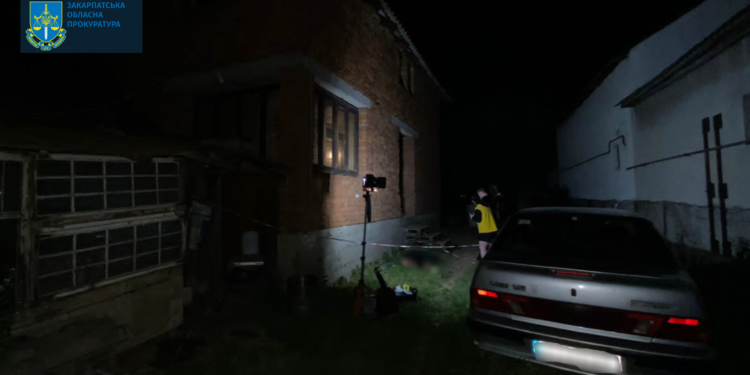 На Буковині обрано запобіжний захід підозрюваному у вбивстві бензопилою, — прокуратура   | Кримінальні новини