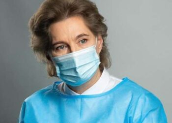 Привитые люди от COVID-19 умирают втрое реже, чем невакцинированные — Голубовская