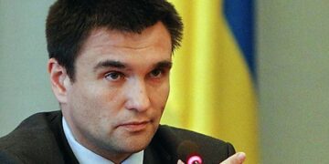 Клімкін оголосив про «політичну відпустку»