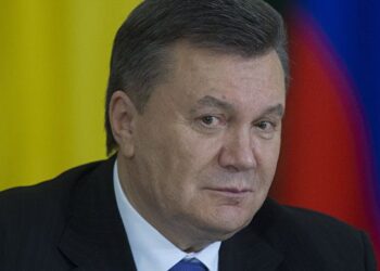 Янукович звернувся до Зеленського і привітав з перемогою на виборах