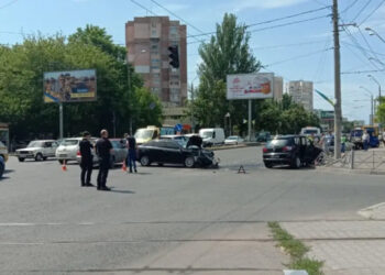 ДТП в Киевском районе: пострадали оба водителя