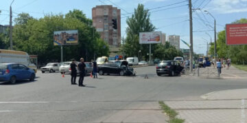 ДТП в Киевском районе: пострадали оба водителя