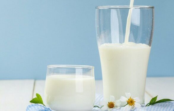 Врач рассказал о влиянии молока и витаминов на опухоли