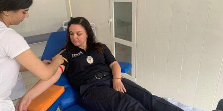 Измаильские полицейские сдали кровь для защитников Украины