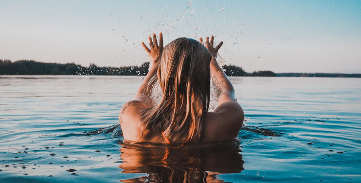 Как справиться с обезвоженностью волос и увеличить естественный объем? |