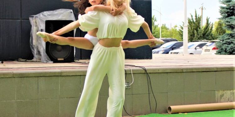 Концерт на морвокзале в «Пикнике» — дети для детей и с заботой о детях