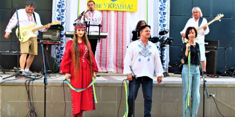 На морвокзале прошёл благотворительный концерт «Все буде Україна» —   (ФОТО)