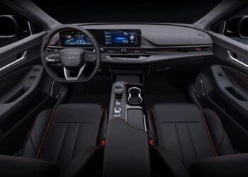 Рассекречен салон Chery Arrizo 5 GT: новая передняя панель и вытянутое табло — АВТО НОВОСТИ