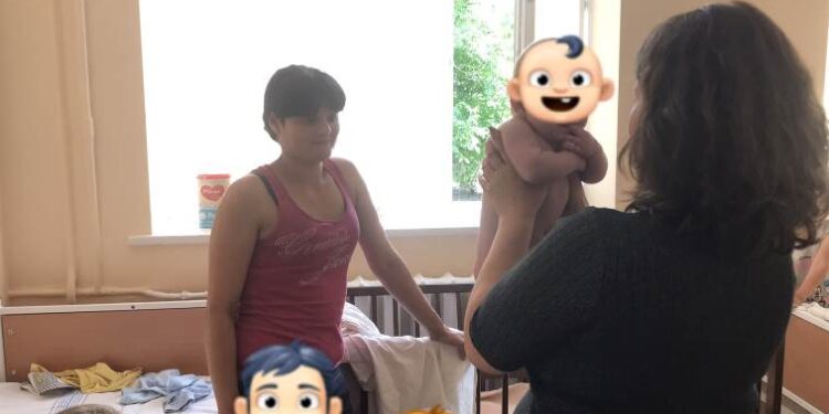 Соціальні служби Арцизької міської ради допомогають родині, яка опинилася у складних життєвих обставинах