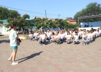 У АРЦИЗЬКІЙ ГРОМАДІ ПРОЙШОВ ТАНЦЮВАЛЬНИЙ ФЛЕШМОБ ДО ДНЯ КОНСТИТУЦІЇ УКРАЇНИ