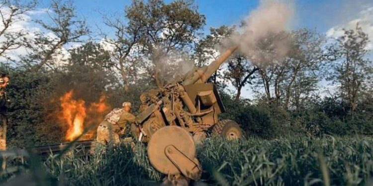 Украинские защитники отразили штурм оккупантов возле Марьинки, Богородичного и Долины, — Генштаб