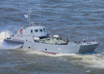 Украинские защитники потопили два десантных катера оккупантов в Черном море