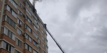 В Черноморске горел многоэтажный дом