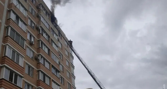В Черноморске горел многоэтажный дом