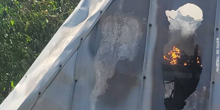 ﻿Во время вчерашнего ракетного обстрела Одессы погиб охранник продуктового склада