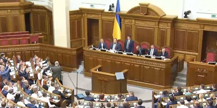 В Україні збираються провести верифікацію держвиплат та субсидій