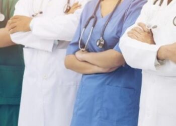 Иммунотерапия для лечения рака: врач рассказал, кому и зачем назначается