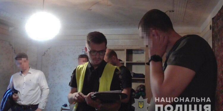 У Києві затримано хакера, який блокував персональні комп’ютери та вимагав гроші. ФОТО | Кримінальні новини