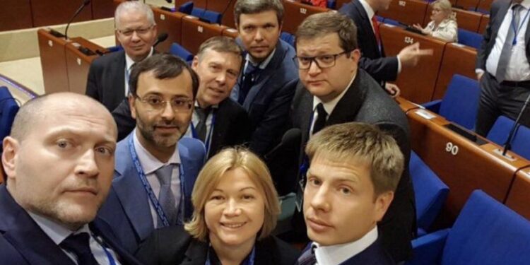 Росія повернулася до ПАРЄ: Україна тимчасово зупинила роботу в асамблеї в знак протесту