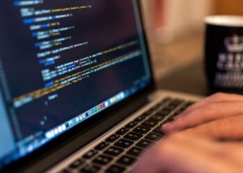 Уряд запускає грантову програму для отримання ІТ-освіти — Мінекономіки