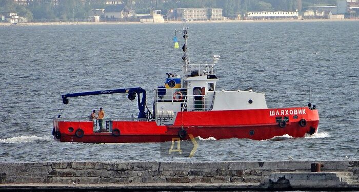 У гирлі Дунаю українське судно підірвалось на міні. ФОТО