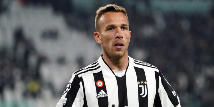 «Арсенал» планирует подписать еще одного полузащитника (25 июля 2022 г.) — Новости футбола