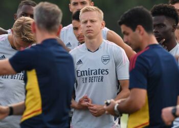 Стало известно, когда Зинченко может дебютировать за «Арсенал» (23 июля 2022 г.) — Новости футбола