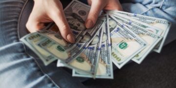 Уряд внесе нововведення у грошові перекази українців
