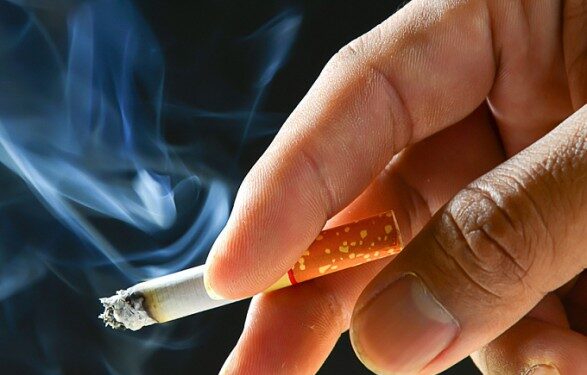 Загрязненный воздух, курение и алкоголь: специалисты рассказали, что провоцирует рак полости рта