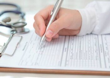 У Кабміні хочуть скасувати медичні довідки