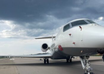 Вертоліт і літак родини Медведчука передали ЗСУ