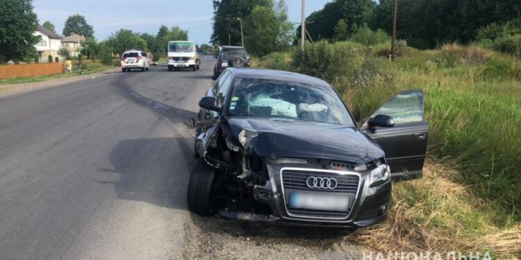 На Буковині внаслідок ДТП постраждав 68-річний водій мотоблоку. ФОТО | Кримінальні новини