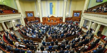 Верховна Рада підтримала президентський законопроєкт, який дозволяє проводити обшуки у нардепів без згоди парламенту