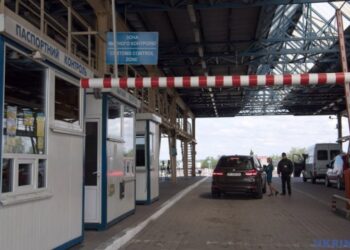 «Краківець» з наступного тижня відновить пропуск легкових авто у Польщу