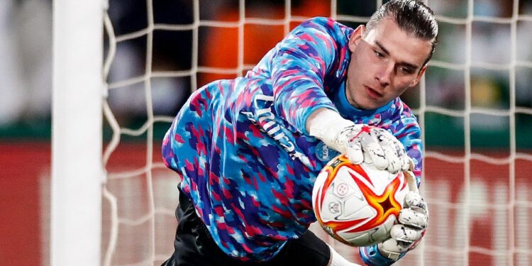 Стало известно, по какой причине Лунин решил остался в «Реале» (3 июля 2022 г.) — Новости футбола