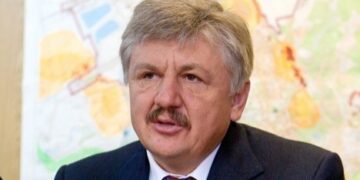 ДБР повідомило про підозру у держзраді Сівковичу
