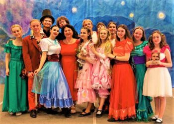 «Эдельвейс» побывал в Озёрном со своей бесподобной «Куклой в кармане» —  (ФОТО)