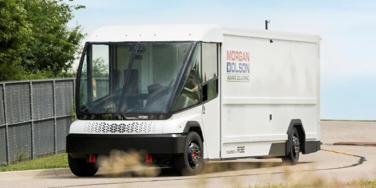 Фургон Proxima: кузов-аквариум, руль по проводам, мотор-колёса и полноуправляемое шасси — АВТО НОВОСТИ